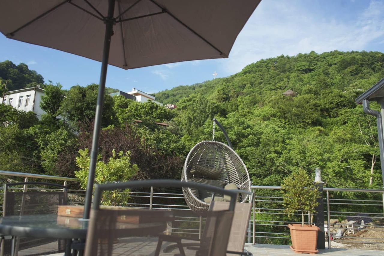 Nira Hotel Гонио Екстериор снимка